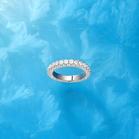 Anniversary eternity band