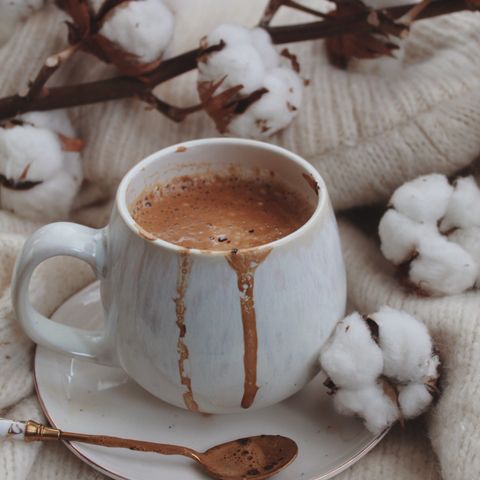 Hot chocolate maker