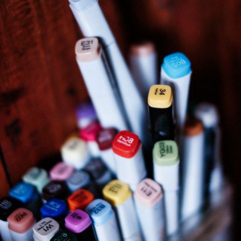Dual-tip art marker set