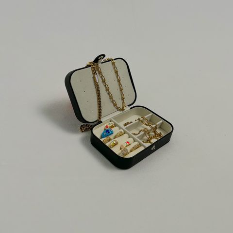 Engraved leather jewelry box