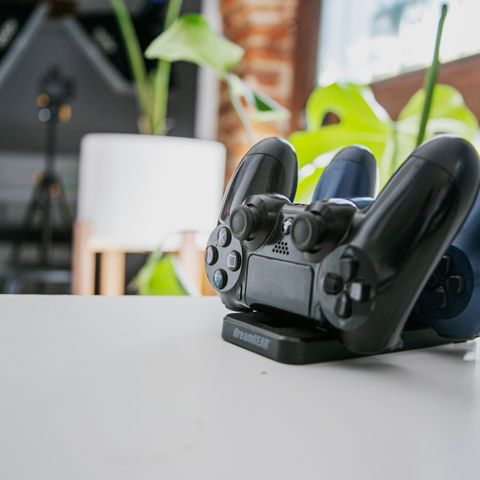 Controller charging dock