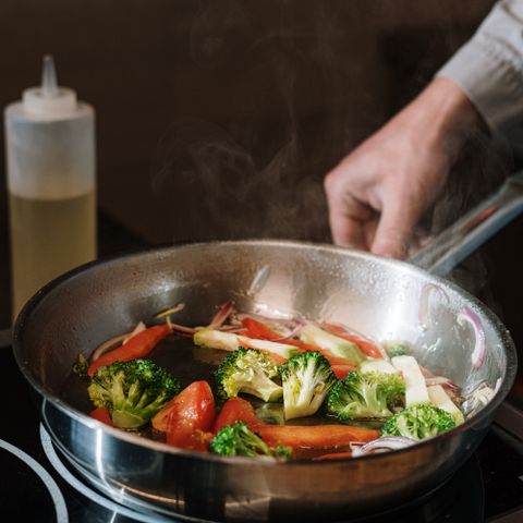 Carbon steel skillet