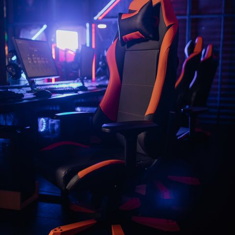 Ergonomic gaming chair
