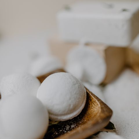 Aromatherapy shower steamers