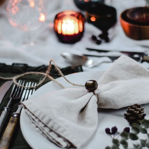 Neutral linen napkin set